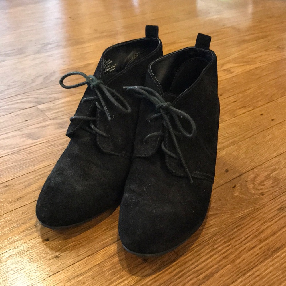 Women’s Nine West Suede Wedge Sneaker Bootie 7.5